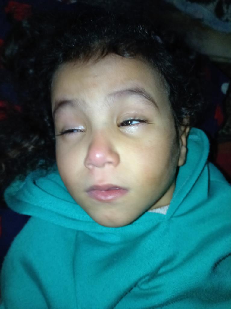 DalulainGaza's tweet image. 💔I completed my daughter's treatment 
She feels suffocated and can't breathe. Please help me so I can buy a new box of medicine. Please don't let my child suffer. Please. 

chuffed.org/project/138194…