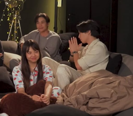 bpbust_29's tweet image. พี่เจดดดพี่หนูแคปปเก็บไว้ให้พี่แล้วพี่ซีนนี้ 55555555555555555555555555555

( แล้วดูรอยยิ้มสีน้ำ )