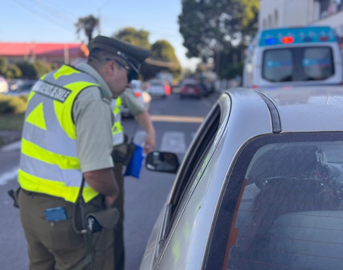 🚫 Balance TOLERANCIA CERO – FIN DE AÑO

Apoyamos operativos de <a href="/CarabLosRios/">Carabineros Región de Los Ríos</a> con nuestra 🚑 y personal médico para prevenir accidentes por conducir bajo los efectos de alcohol y otras drogas en la región 📍
✅ 563 Alcotest y Narcotest
🚗 6 conductores retirados de circulación