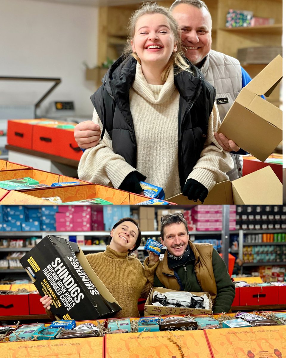 BasketsGalore's tweet image. Happy 'Back To Work' Day! We hope it wasn't too much of a shock to the system after the Holidays 😴🛏️

Look at all these delighted faces ready to ship out more of your hamper &amp;amp; gift basket orders 😁🎁 

We've got this 💪

#backtowork #christmasisover #postholidayblues #gifts