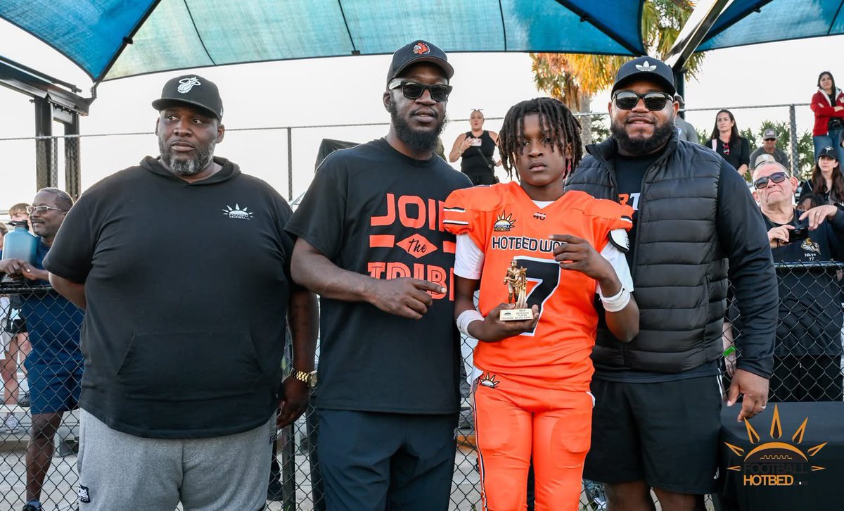 Dee Jay Tight tweet media