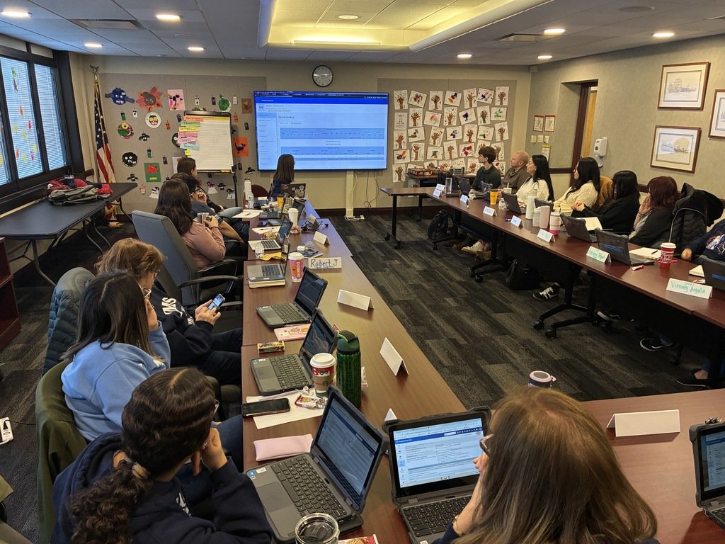 D83 Shines tweet media