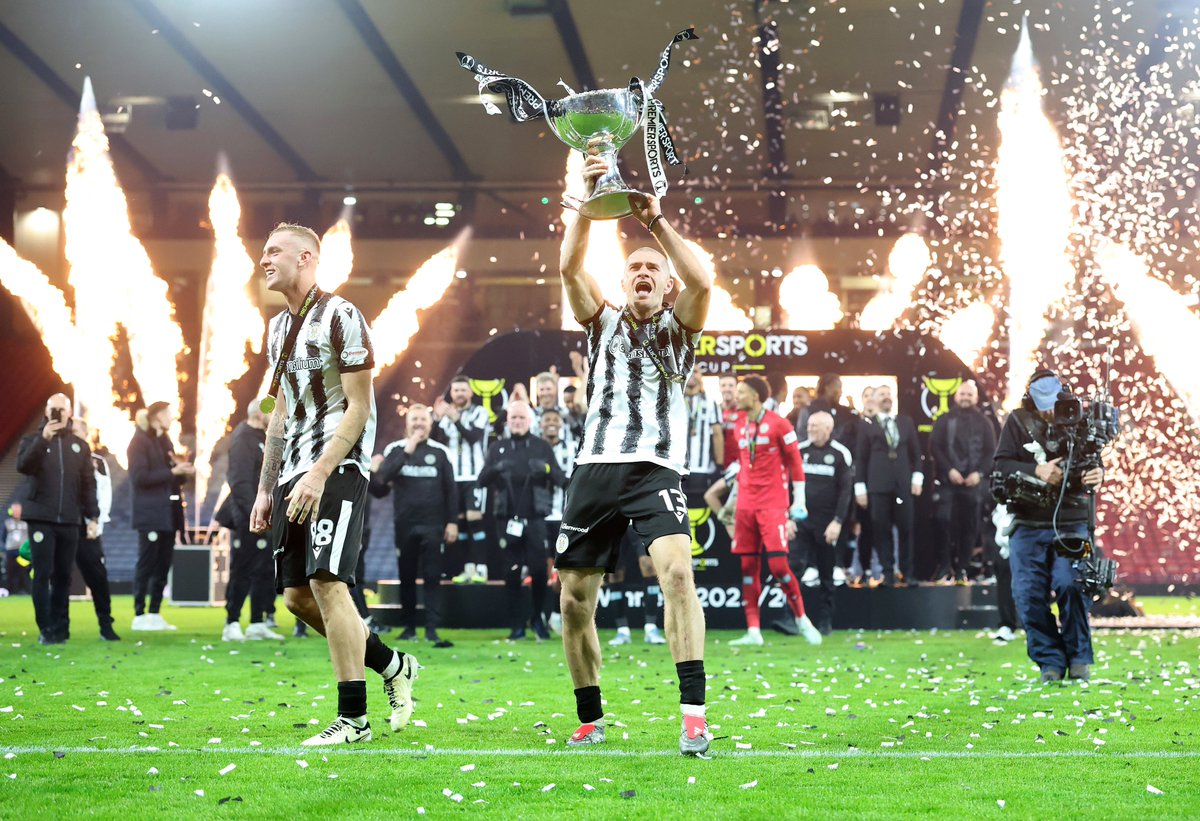 Black & White Army tweet media