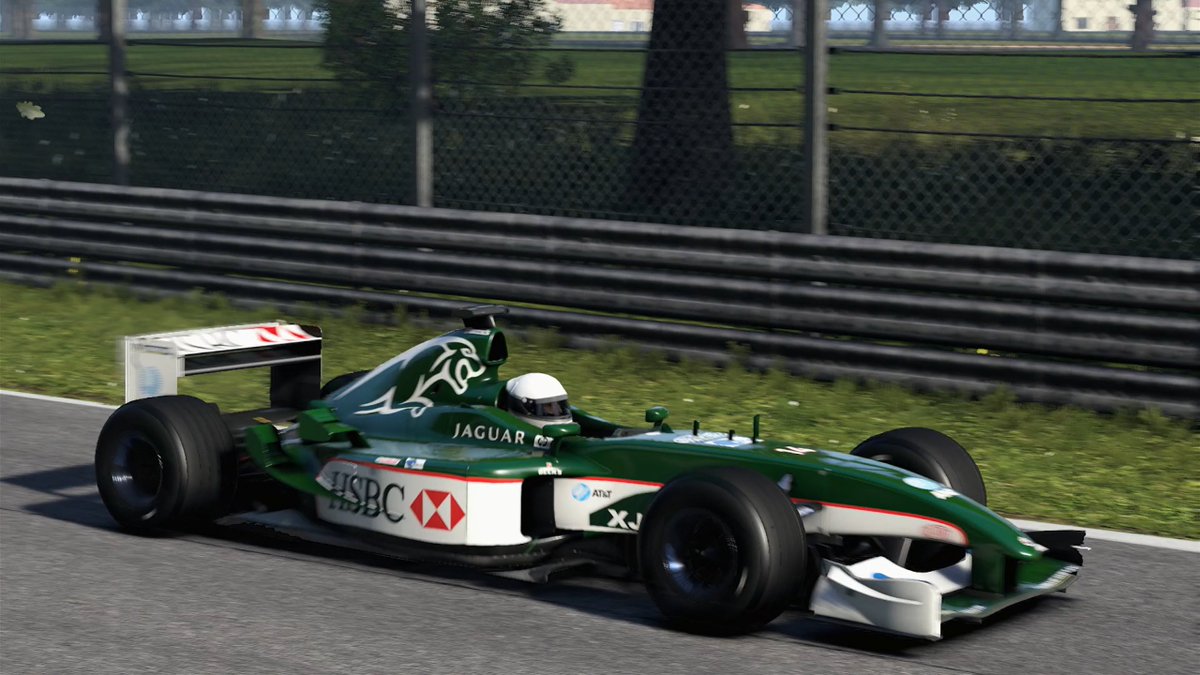 youtu.be/fPqd8s8GIGM Maintenant que les fêtes sont passées, on reprend la carrière et c'est parti pour l'Italie, on va voir comment je m'en sors avec un moteur qui monte dans le rouge en même pas un tour... 😅
D'ailleurs bonne année!