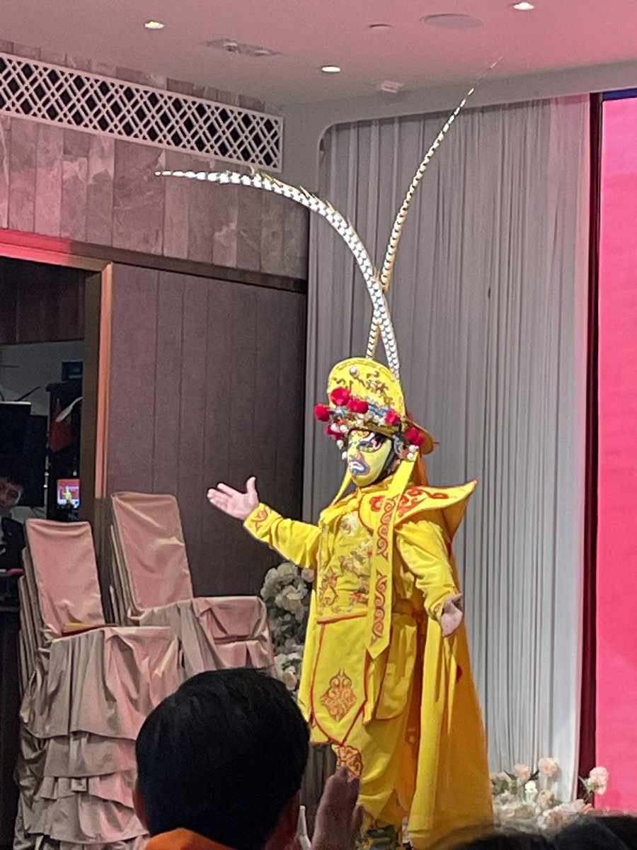 AstorFong's tweet photo. #Celebrities #astorfong #方文 很榮幸在2 0 2 6年首月出席 第一屆 #丹尼惠民關愛會 及被委任為榮譽會長，與各界傑出名人及藝人齊心鼎力支持 #慈善 活動 #商報 報導 https://t.co/yDidikOzmY