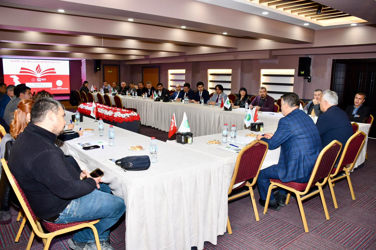 Ortaokul Müdürleriyle Bilgilendirme ve Değerlendirme Toplantısı Yapıldı

Silifke İlçe Millî Eğitim Müdürümüz  Fevzi Kültiğin Eroğlu, Taşucu Lütfi Elvan Öğretmenevi’nde ilçemizde görev yapan ortaokul müdürleriyle bilgilendirme ve değerlendirme toplantısı gerçekleştirdi.