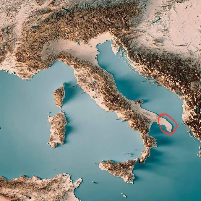 vopicisko's tweet image. Apulie - Salento - dlouhé cestovatelské vlákno🧵

Apulie je nejen italský podpatek, ale sahá až k městům Lucera a Lessina. Samotný podpatek Itálie se jmenuje Salento. A právě to jsme v říjnu 2025 se ženou projeli.

V tomto vlákně vám popíšu, co jsme viděli a co vše z toho vám