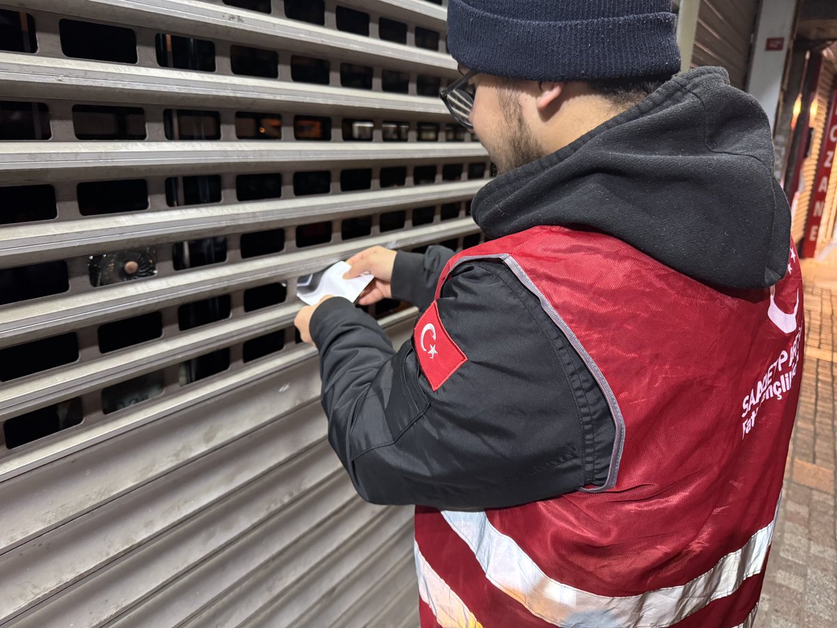 Yılın ilk haftasını yeni vergiler ve yeni zamlarla karşılayan esnafımıza manevi desteğimiz “Siftah” çalışmamızı gercekleştirdik. 

Esnafın belini büken yaptırımlara karşıyız, esnafımızın yanındayız.