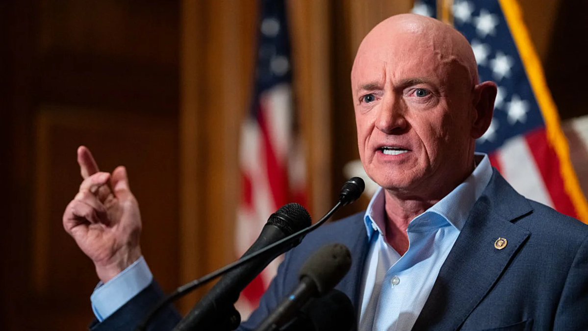 _bbvtch's tweet image. Pentagon to cut Sen. Mark Kelly's military retirement pay over 'seditious'