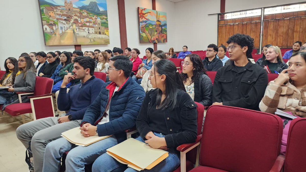 #ElNuevoEcuador | 49 nuevos profesionales de la salud se integran al Distrito de Salud #Sígsig para cumplir su Año de Salud Rural. Médicos, licenciados en enfermería y odontólogos fortalecerán la atención en parroquias y comunidades del cantón. 👩‍⚕️👨‍⚕️