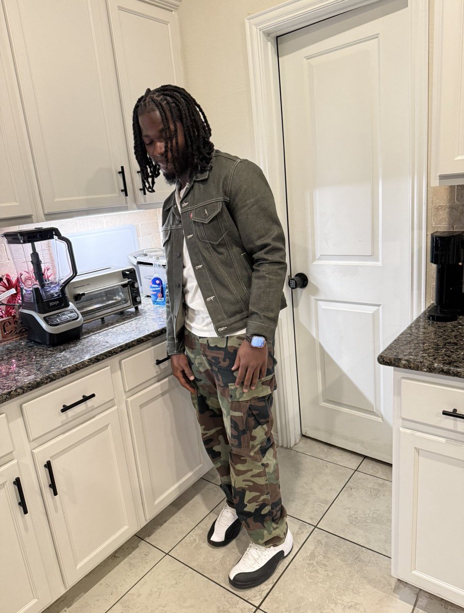 _itzkelll's tweet image. New year, Same nigga🦅