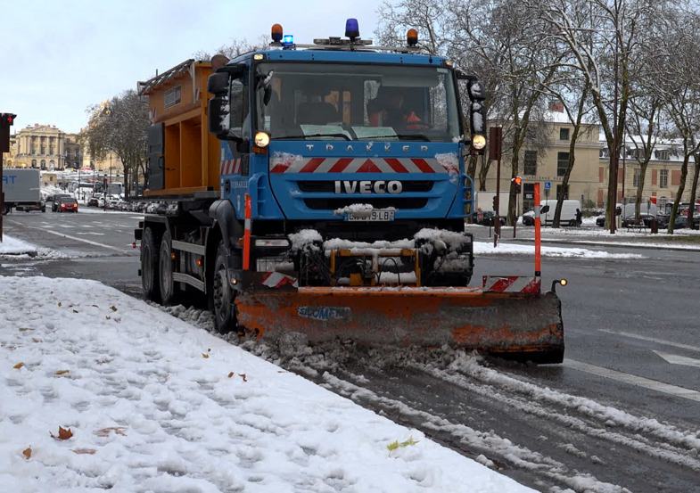 Versailles tweet media