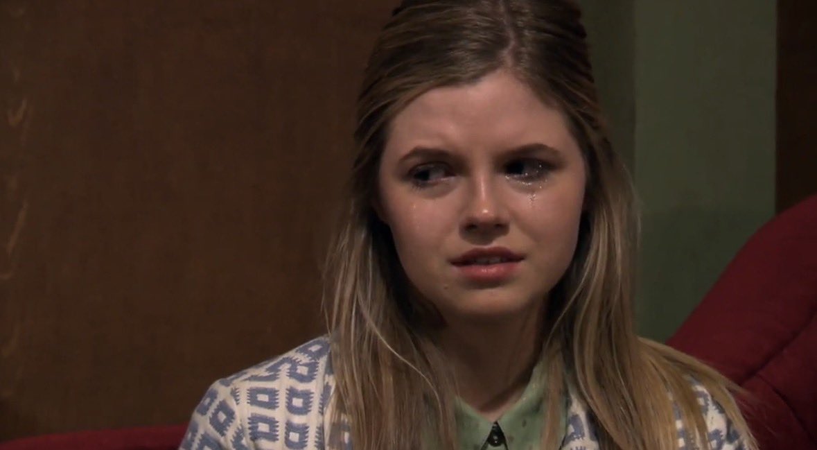 SibunaHouse_'s tweet image. Ana Mulvoy-Ten has to be one of the best actors/actresses in the show, she NAILED playing Amber