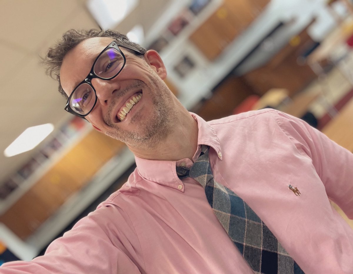 MikeWildspeaker's tweet photo. Every Magic player should know that wintertime is perfect for a the warmth of a wool knit tie. Be sure to wear it with a casual button-down collared, textured shirt, rather than formal shinier weaves and straight point collars. A loose four-in-hand knot adds to the casual warmth. https://t.co/VtzgZoHzAa