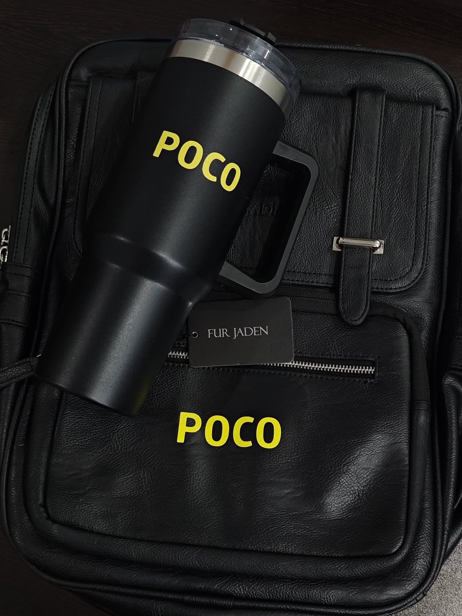 nissivardhan's tweet photo. Kicked off the year with some cool POCO goodies ๐
Small things like this make being part of the POCO community fun.
#POCO #POCOCommunity #MadeOfMAD ๐ https://t.co/SJ2rfhQlEQ