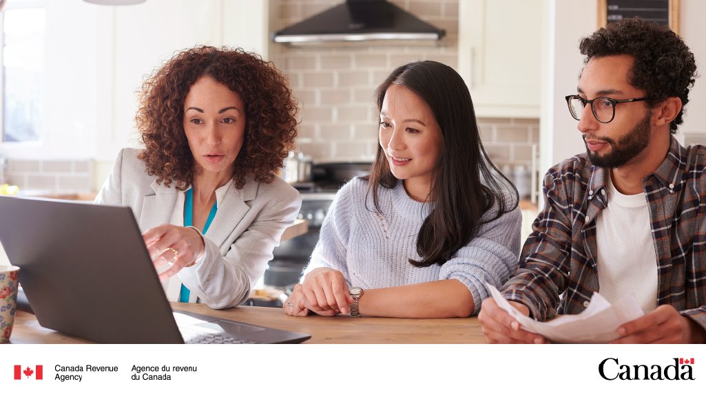 CanRevAgency's tweet image. You can apply for government payments like the GST/HST credit once you’ve arrived in Canada.
  
Use our online form to apply: ow.ly/qSu550XNNZ0 #CdnTax