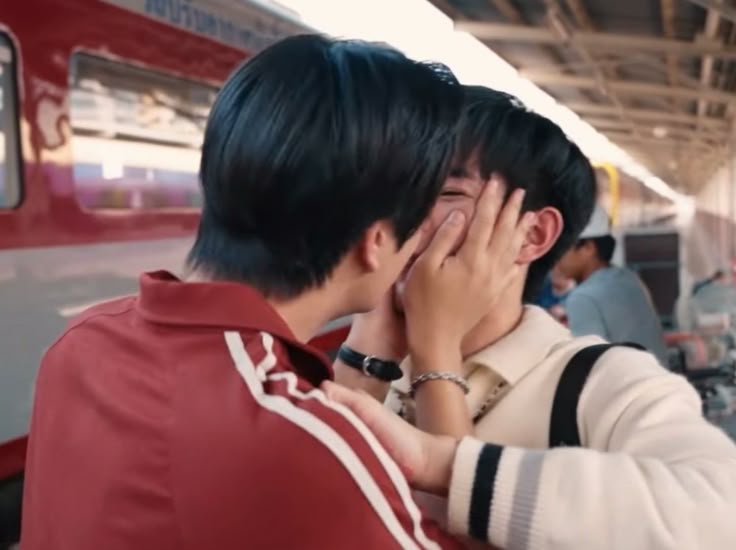 his hands covering fourth's whole face. im so normal about this.