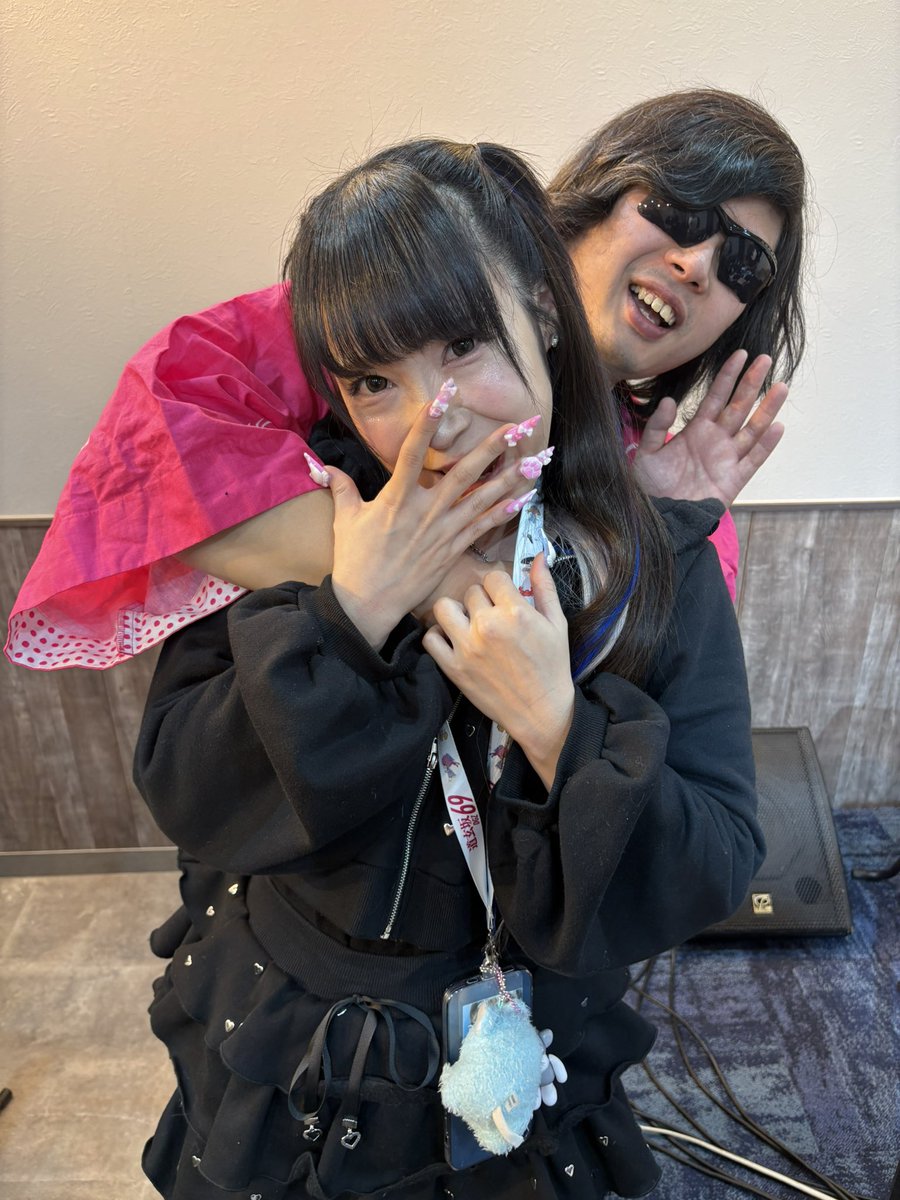 tataminsan's tweet photo. 【ガチンコナイト！！】
〜2026新春SP〜

ゲストは【道玄坂69】の
天宮みすずさんと吹雪さくらさん

新年から過激な放送‼︎(笑)

写真は集合写真と山村さんとの (#生ヤラ) 2ショット‼︎ 

そして残りの２つは大丈夫なのか(笑)

ご来場ありがとうございましたー

#道玄坂69
#ガチンコナイト
#Cwave https://t.co/kpPy2T6Ye3