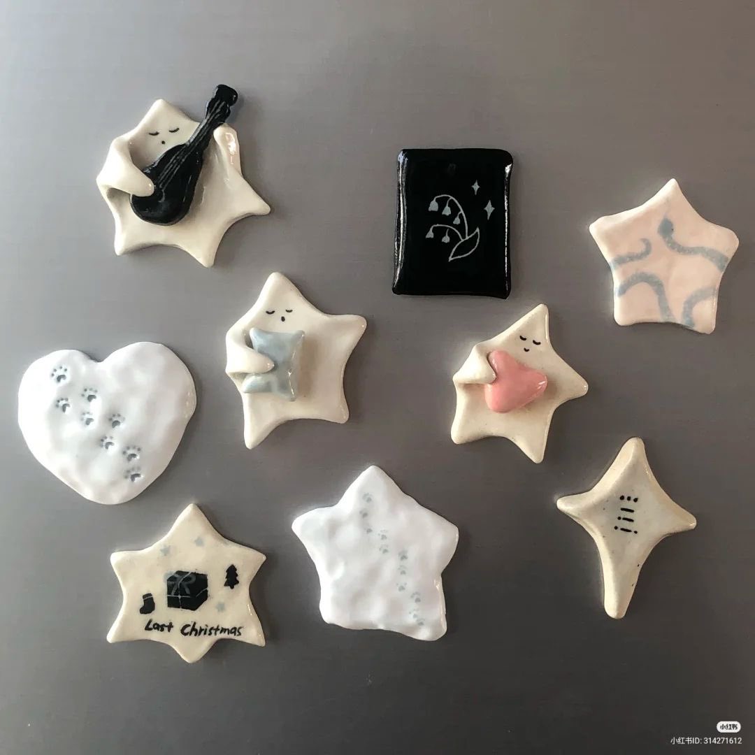 magnets, #semishira fic

✧ oneshot, 6.5k words
✧ rated t
✧ getting together, fluff
✧ for <a href="/flowerknws/">ellie (real usagi)</a> via strzw secret santa!

ㅡ three times kenjirou did not realise that he's on a date with eita and one time he finally notice.

🔗 ao3.org/works/76032456