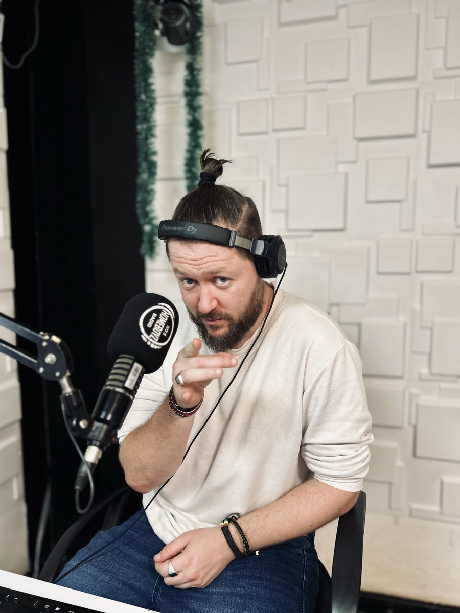 HomeboyzRadio's tweet image. It’s the first week of 2026 and New week, new heat..... DJ Kace is on #TheReverse serving the freshest vibes for New Music Monday!!
Tuned in yet? Don’t miss!!!! 

#DJKace #NewMusicMonday #TheAfricanMzungu #TheReverse