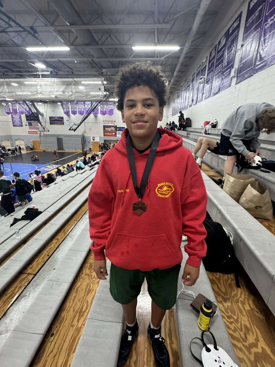 Birdman_Island's tweet photo. Took 3rd place in wrestling last weekend. Now back in that lab for more work. Bulldog 7v7 is around the corner. #MultiSportATH @PrepRedzone @FHS7v7A @FLgridironpreps @FootballCounty1
@CoachPTurner @Coach_Charlie38 https://t.co/BXLGm7Aelt