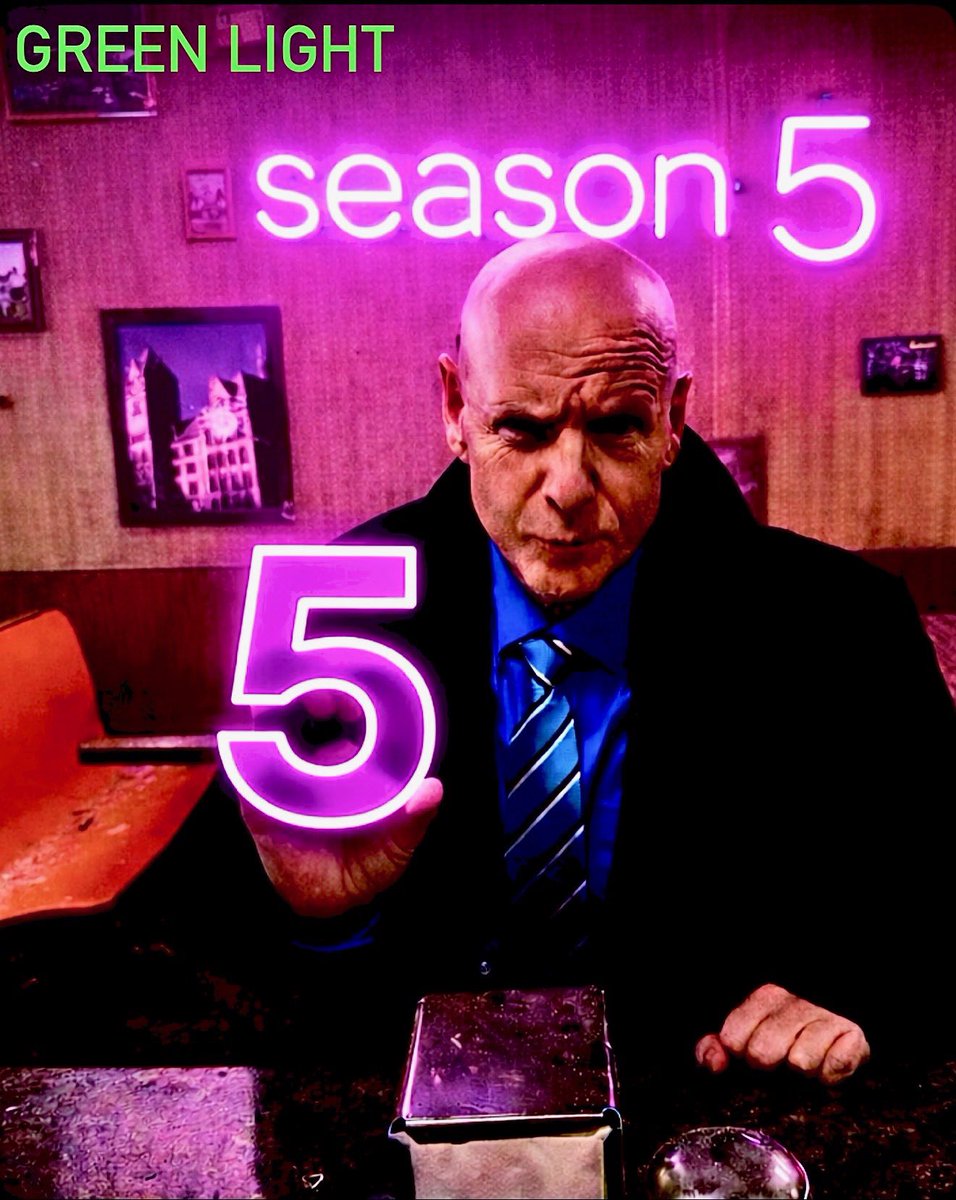 realhughdillon's tweet photo. HERE WE GO #mayorofkingstown #season5 

https://t.co/argl09Hnuk https://t.co/cJJwcIVoIK