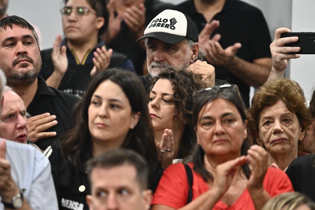 nestorpitrola's tweet image. La Conferencia de Prensa en CTA contra la intervención militar norteamericana en Venezuela convocó a una movilización multitudinaria que marchará hoy desde Plaza Italia hasta la Embajada de EEUU a las 17hs. Todos los convocantes rechazamos la posición de Milei en apoyo a la…