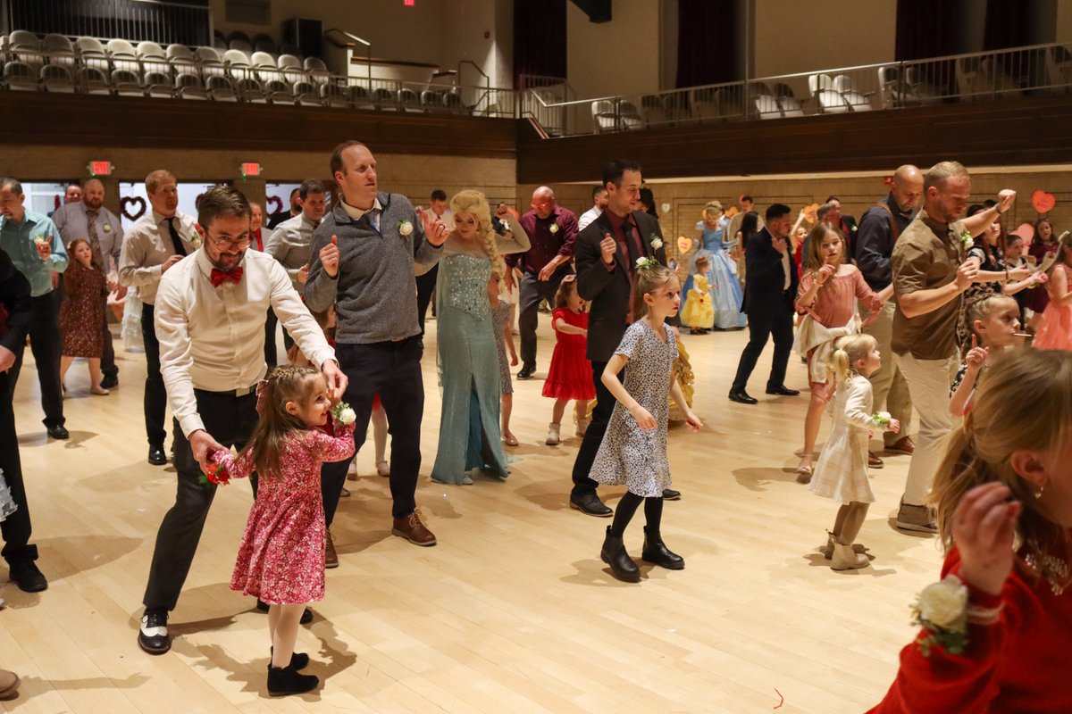 Tickets are on sale now for the Just You &amp; I – Daddy Daughter Date Night! 💖✨

Due to the event’s popularity, this year’s event is open to residents only.

📅 Friday, February 6
⏰ 6-8 p.m.
🎟️ $40 per couple (+$20 for each additional daughter)
🔗 rivertonutah.gov/date-night