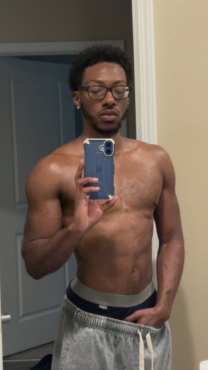 𝘖𝘕𝘓𝘠 𝘖𝘕𝘌 tweet media