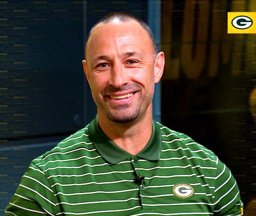 KingOfPhinland's tweet photo. Per @TomPelissero, the Dolphins requested an interview with Packers VP of Player Personnel Jon-Eric Sullivan for the GM vacancy. Sullivan has been in the Packers organization since 2003 and had the chance to learn under some impressive names. I like this interview. https://t.co/bURQEhT3q4