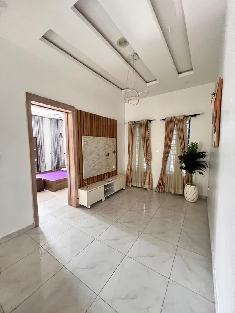 GeestarC's tweet photo. Spacious 4 bedroom Semi Detached Duplex With Bq available for rent at Orchid Road 

Rent : N10M
With Furnitures: 13M
📜 Agency 10% 
⚖️ Legal fee 10%
Caution fee 10% https://t.co/dkJvthEHNl
