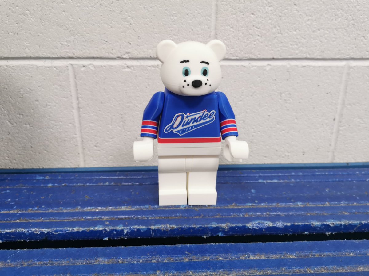 Last night I received this amazing gift from a fan. If you know the fan please tell them thank you so much I appreciate it more than you know. It will be placed with all my other gifts from my wonderful fans. To top things off the <a href="/DundeeStars/">Dundee Stars🏒🥅</a> come away with the full 2 points.