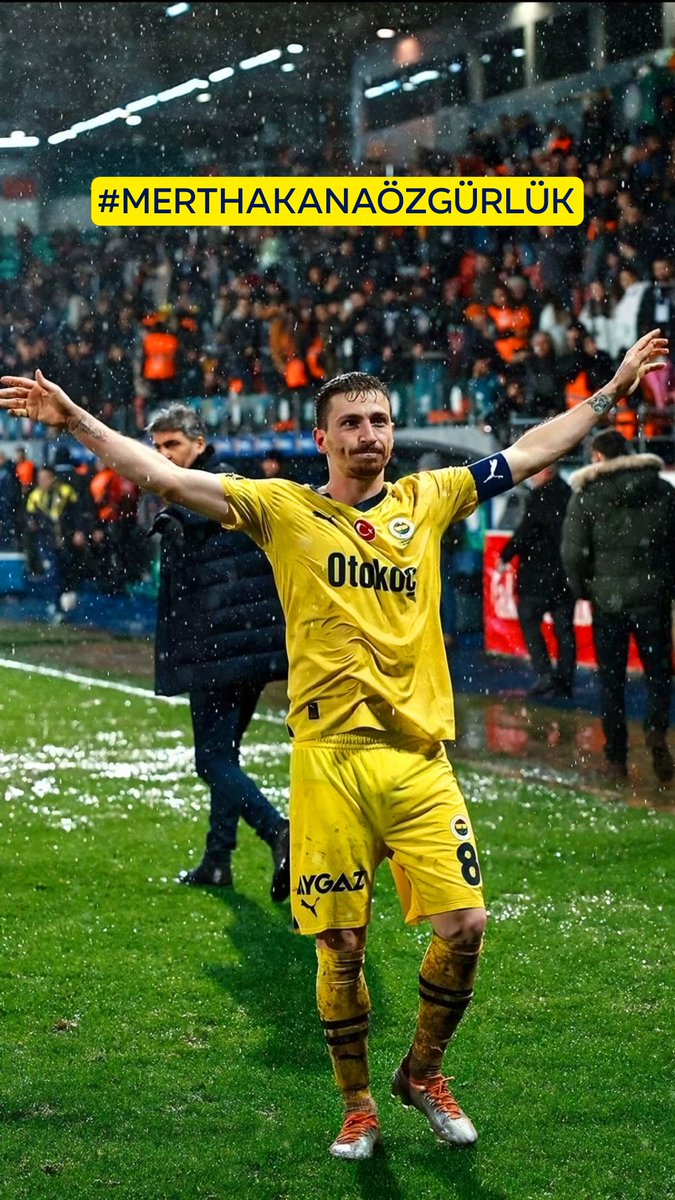 1907kingstv's tweet photo. Bahis oynadığı kesinleşen adam bugün ilk 11de maça çıkıyor. Mert hakan ise hapiste... Diyeceklerim bu kadar!!! #MertHakanaÖzgürlük https://t.co/fG8yztqeNW