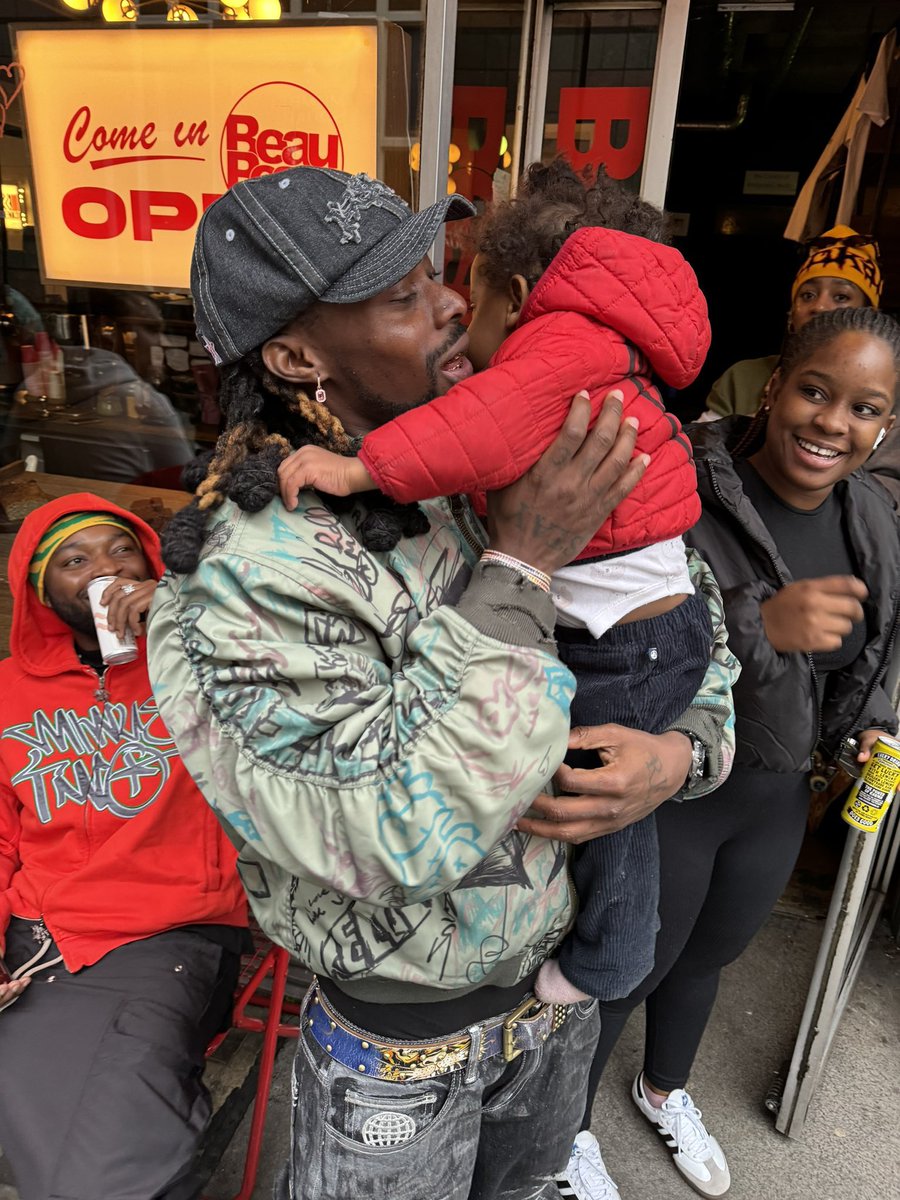 𝐁𝐢𝐠 𝐍𝐨𝐧𝐬𝐨🏂 tweet media