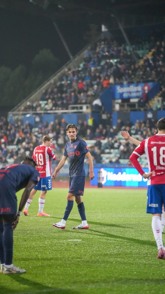 Abel Cedergren (16) er solgt til Slavia Praha🤝

Nok et stort talent tar steget fra Stabæk til en større klubb ute i Europa. En anerkjennelse til alle som har jobbet med utvikling både i Snarøya og Stabæk-akademiet⚽

Stabæk Fotball ønsker Abel masse lykke til og på gjensyn💙