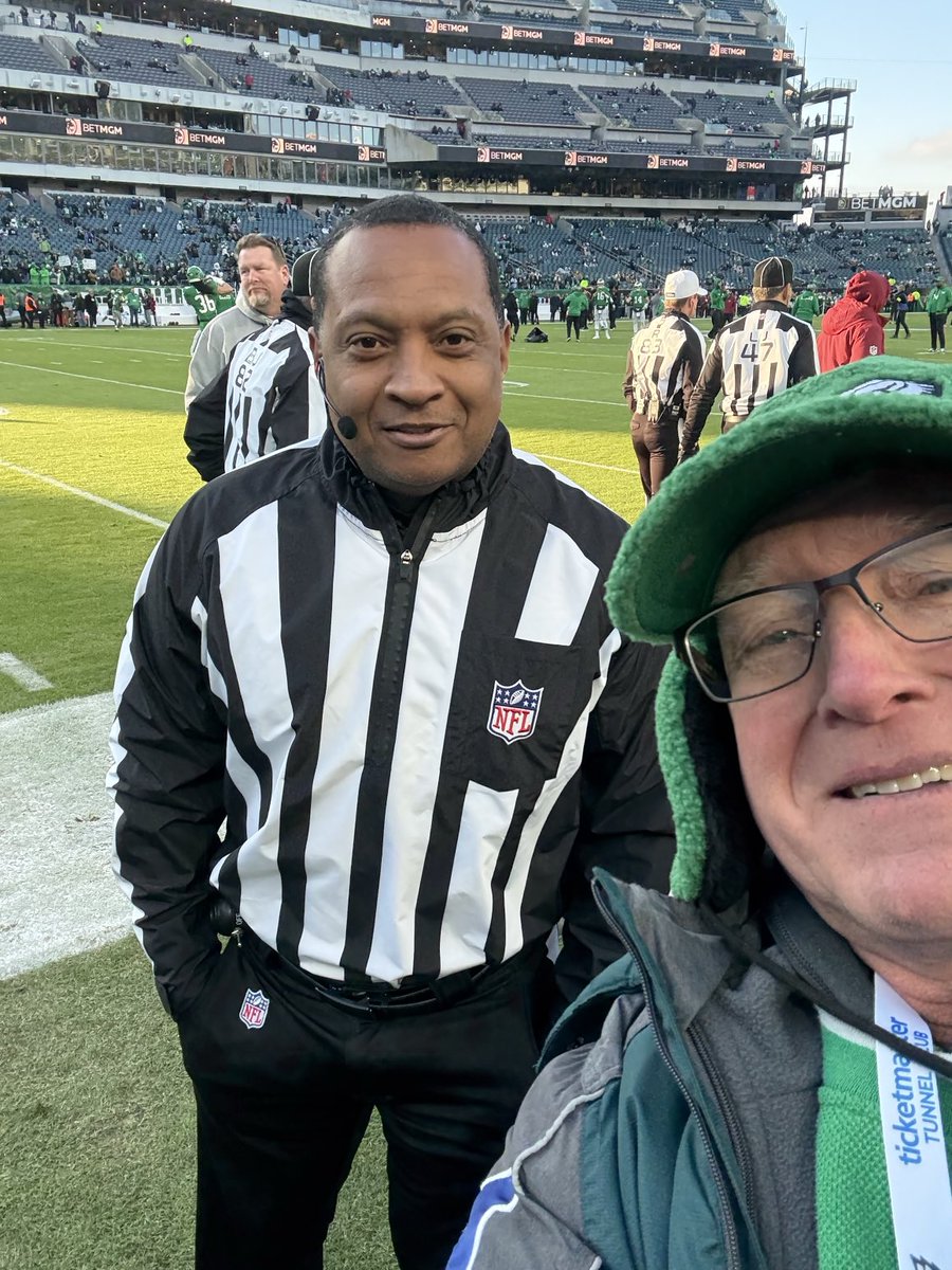 art ehlo tweet media