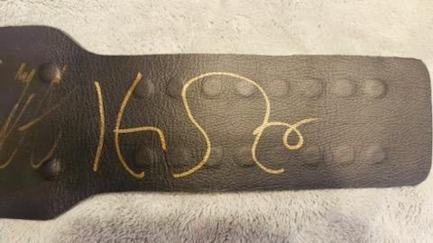 BeltsByDan's tweet image. Official IWGP v4 Replica
Releathered by Red
$6,500

Autographed in person by:
Kazuchika Okada
Tetsuya Naito
Kenny Omega
Jay White
Kota Ibushi
Shingo Takagi
Will Ospreay
Sanada
Satoshi Kojima