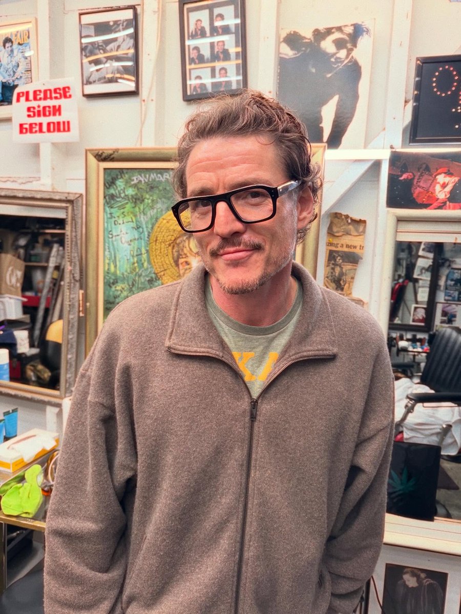 pascalarchive's tweet image. Pedro Pascal photographed by Mira Chai

📸 mirachai via instagram