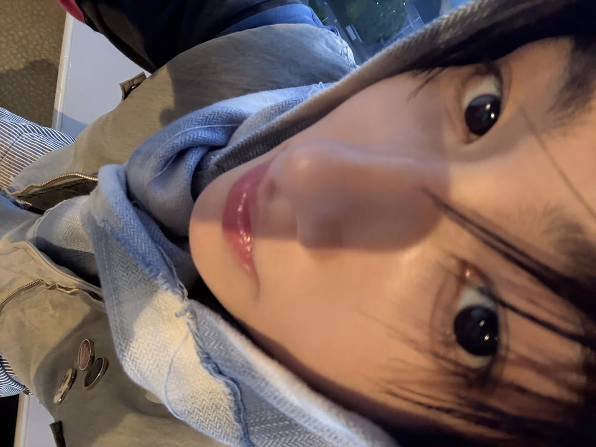 coerful's tweet image. i hope he keeps taking his selfies this way forever