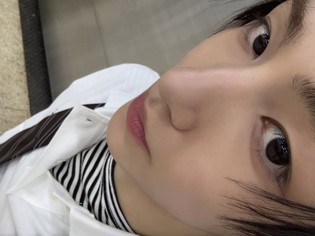 coerful's tweet image. i hope he keeps taking his selfies this way forever