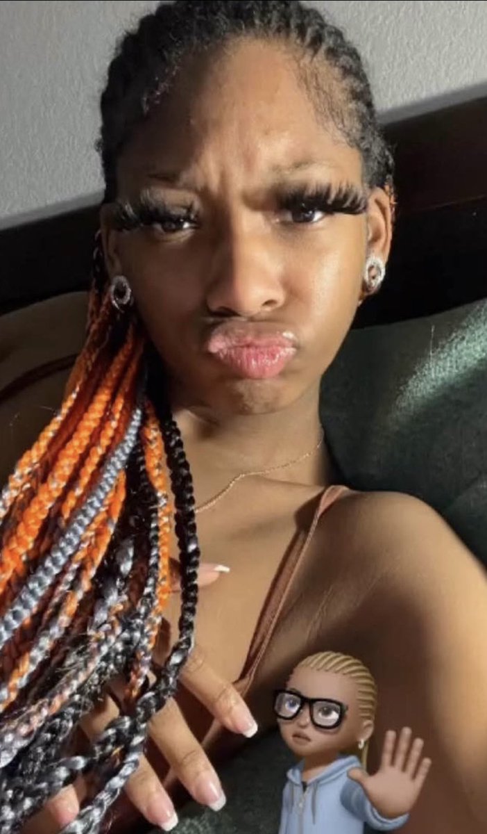 LipQueenCity's tweet photo. My Homeboy Was Locked Up &amp; Told Me To Go To His Crib To Get Some $ From His Lil Sis To Put On His Commissary. When I Saw Her Lips I Got Dumb Hard &amp; She Noticed &amp; Threathened To Tell Her Brother Unless I Pull It Out &amp; Tugg On My Pole To Her Nutty Ahhh Lips 😵‍💫😵‍💫😵‍💫 https://t.co/Nmm0MNvMMk