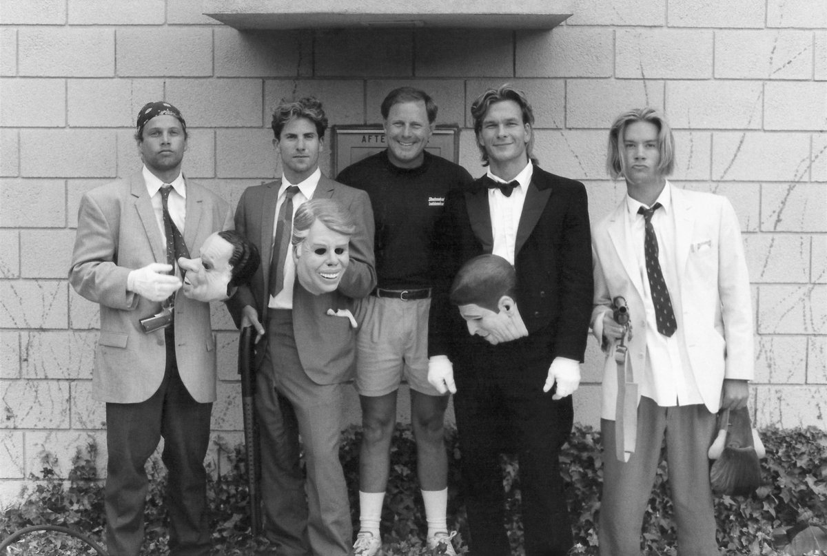BobaFettANHSE's tweet image. 1991 #pointbreak #behindthescenes🎬 #filmmaking director #kathrynbigelow