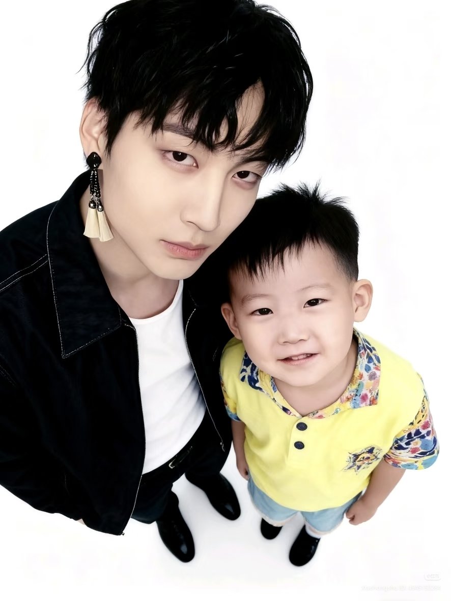 สุขสันต์วันเกิดคุณลีดเดอร์คนเก่งของอิชุ้น ขอให้นายเป็นที่รักของทุกๆคน ใช้ชีวิตอย่างมีความสุข มีรอยยิ้มในทุกๆวัน เราจะอยู่เป็นอากาเซ่เคียงข้างนายตลอดไป...รักนายนะอิมแจบอม 🌴🌴💚💚
<a href="/jaybnow_hr/">JAY B</a> #JAYB #GOT7 #GOT7FOREVER
#DarlingLeaderJAYBDay