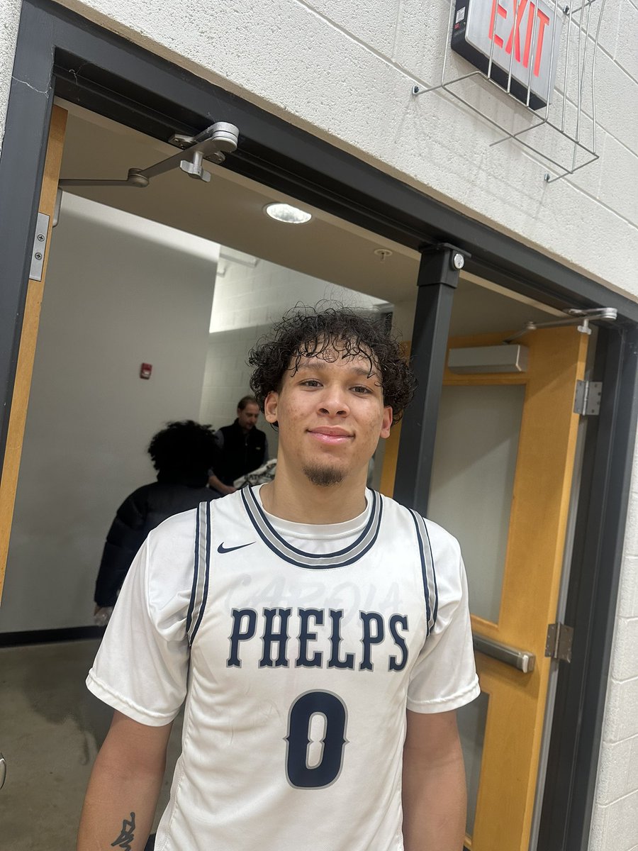 Trentw_23's tweet image. 2026 @phelpshoops guard Jahrel Vigo is currently on an official visit with the University at Buffalo MBB program, per his coach. 

Vigo has been very impressive this season so far. One of the leaders for this tough, but young Phelps team.