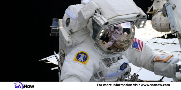 satnow_online's tweet photo. NASA to Preview US Spacewalks at International Space Station in January

Read More: https://t.co/jJbvOi4xiW

#nasa #iss #spacewalk #solararray #rollout #space #spacenews #spacetech https://t.co/iQ0luvTLu7