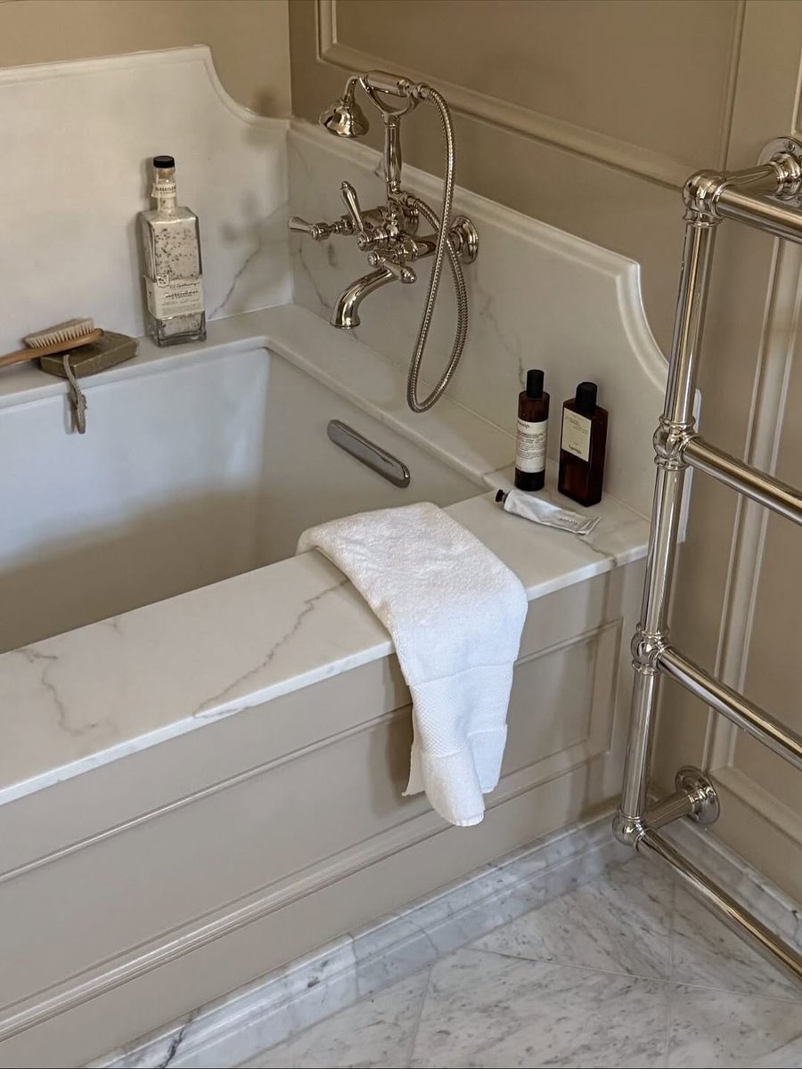 interiorsuckerr's tweet image. 