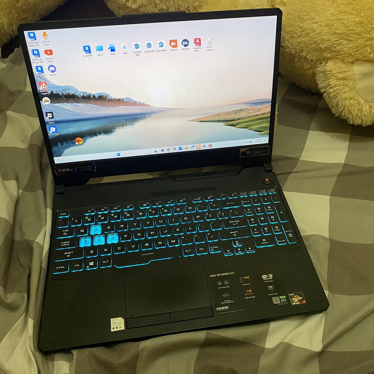 cheezesz_'s tweet photo. WTS LAPTOP ASUS TUF GAMING A15 
16/1TB, 15.6 inch, normal biasanya buat desain

lengkap box, tas, nota pembelian

free tempered glass layar depan belakang dari tokonya seumur hidup, free 2 sleeve laptop

dom jkt, bisa cod 

minat dm

#wts #wtb #wtslaptop #wtblaptop #zonauang https://t.co/3g8oz0DXn7