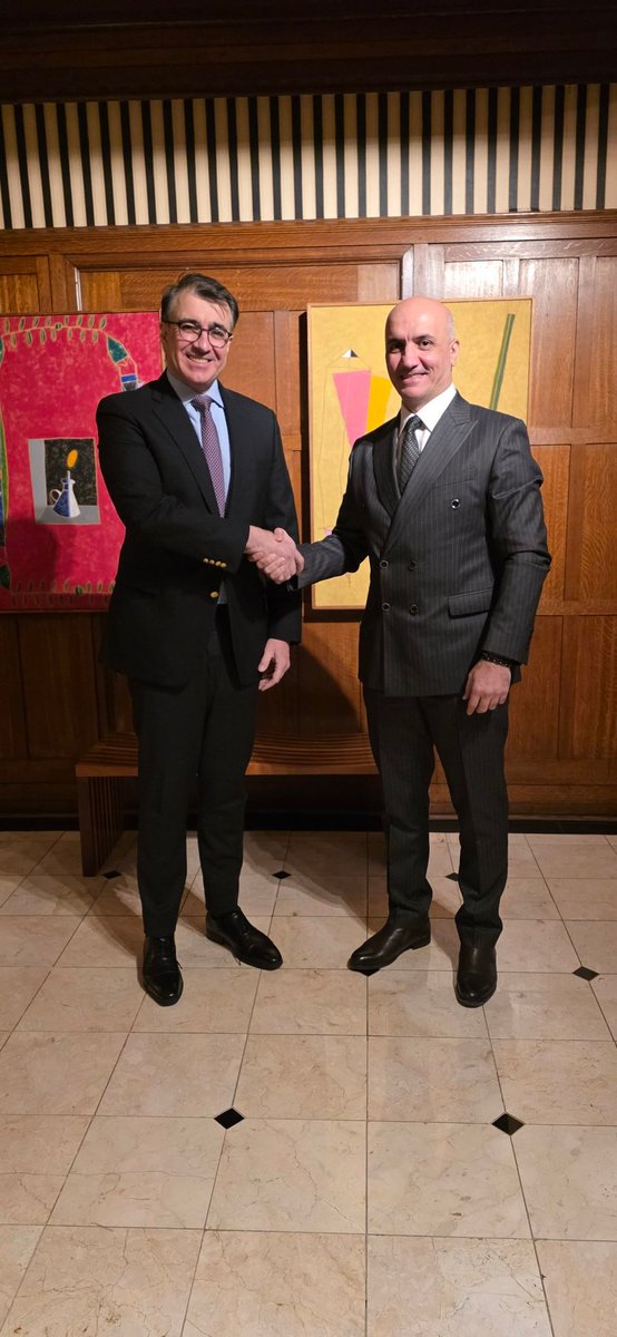 AzEmbCanada's tweet image. It was a pleasure meeting with H. E. Carlos Alberto Franco, Ambassador of the Federative Republic of Brasil to Canada. Thank you for your time and insightful discussions. 🇦🇿🤝🇧🇷