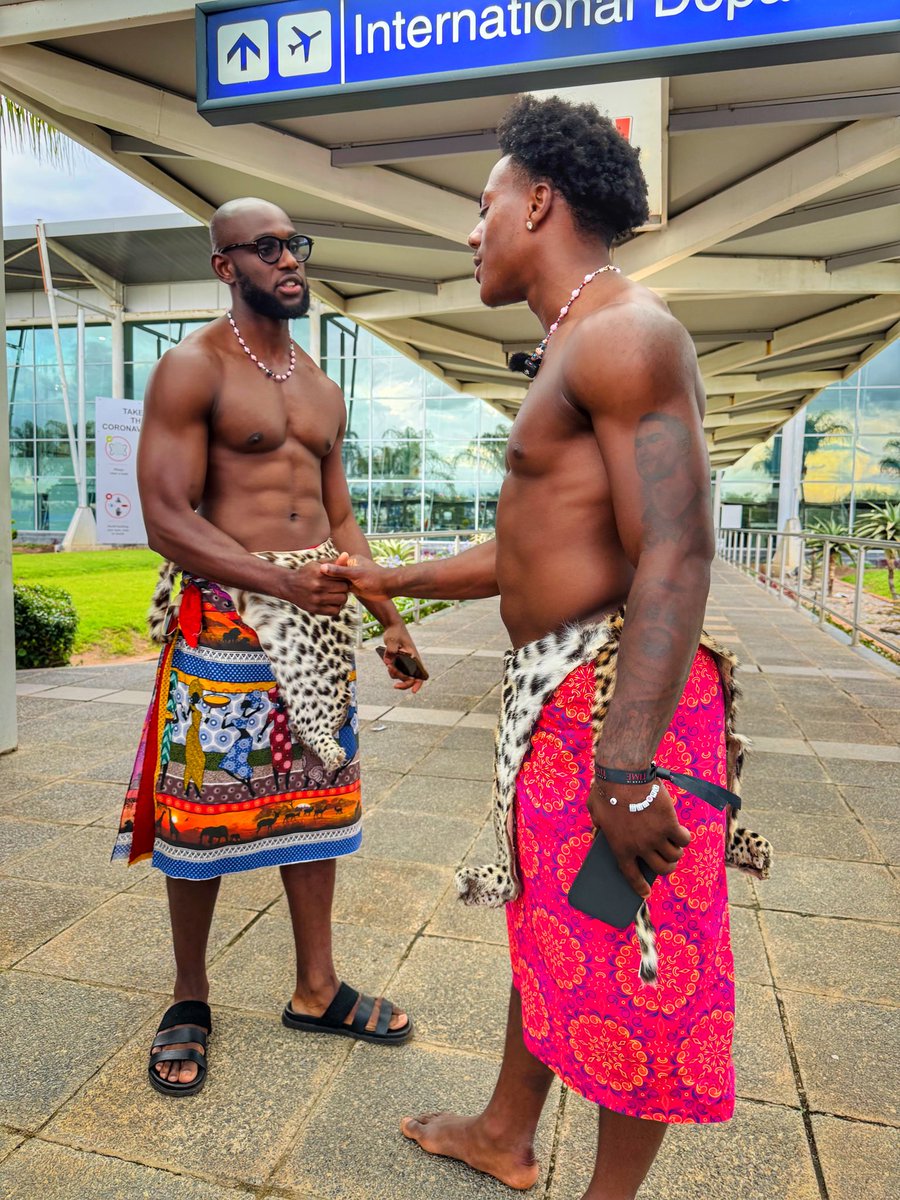 LishumiNakubili's tweet image. Word is, we did great, Eswatini 🇸🇿 @ishowspeedsui had a time.

Special thanks to HRH Prince Sazi, HRH Princess Lomabheka, Pinky Glover, Darren Row, the Eswatini Tourism Authority team, and Speed’s fans who engaged in person and virtually.