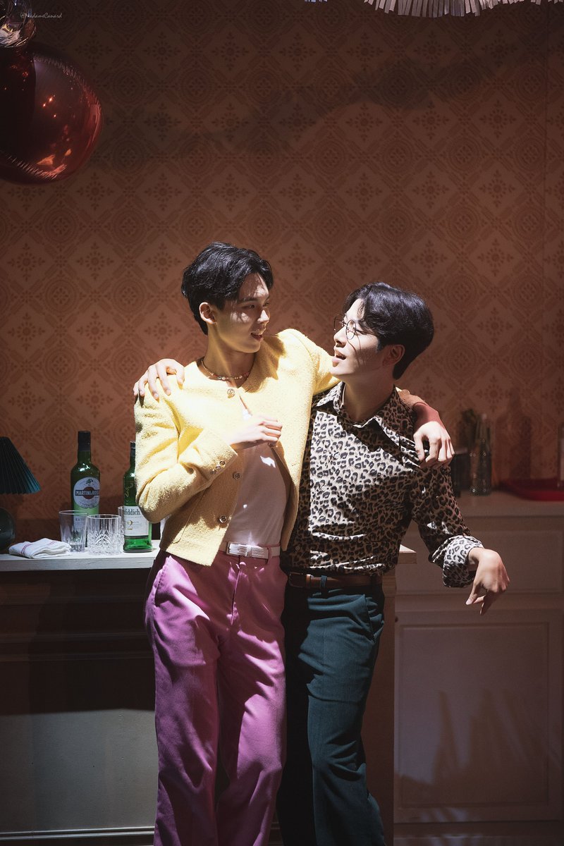 연극 보이즈 인 더 밴드 커튼콜 
251019 낮   

에머리 役 한민우
버나드 役 지병현

Who I am